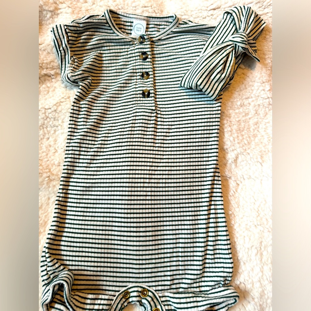 Lou Lou & co green romper w/headband